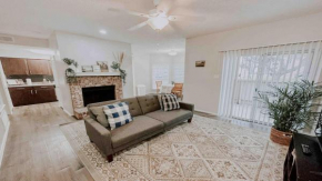 Cozy 1BR Retreat! Easy Commute and Pet-Friendly with TV